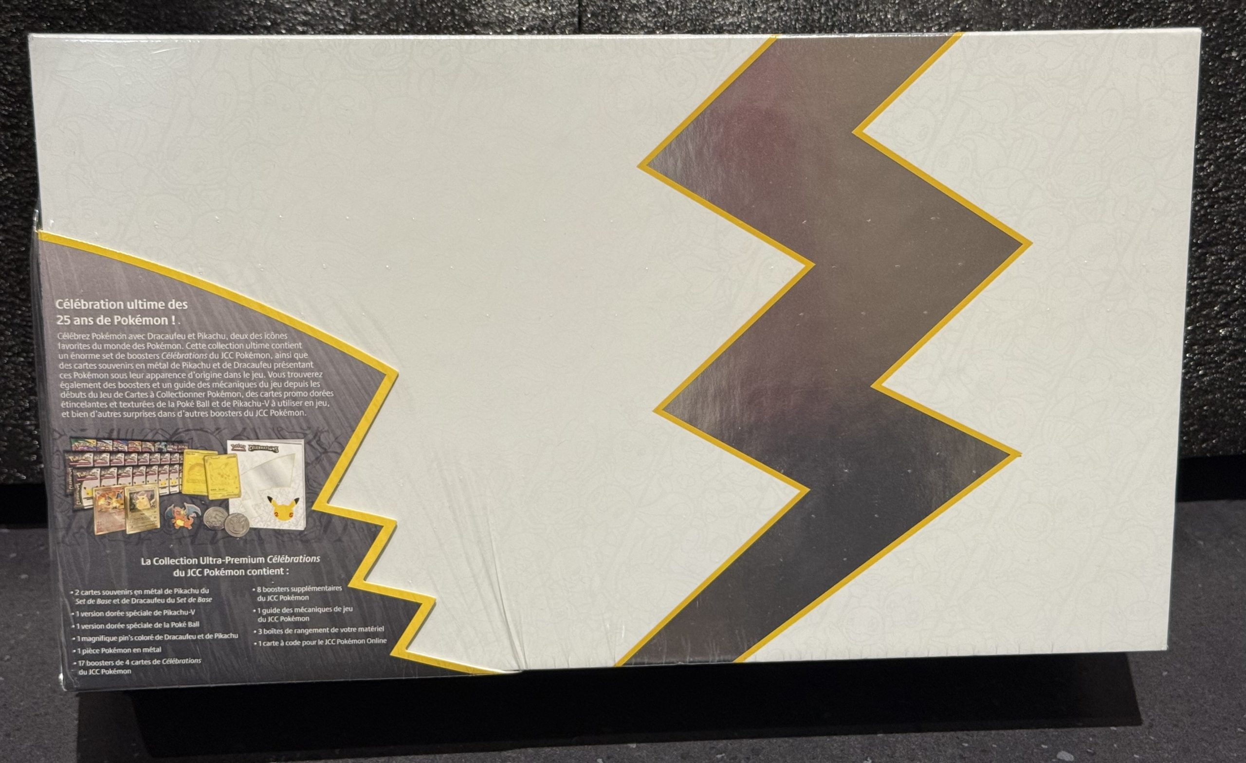 Pokémon – COFFRET COLLECTION ULTRA PREMIUM-25e ANNIVERSAIRE CÉLÉBRATIONS (FR)