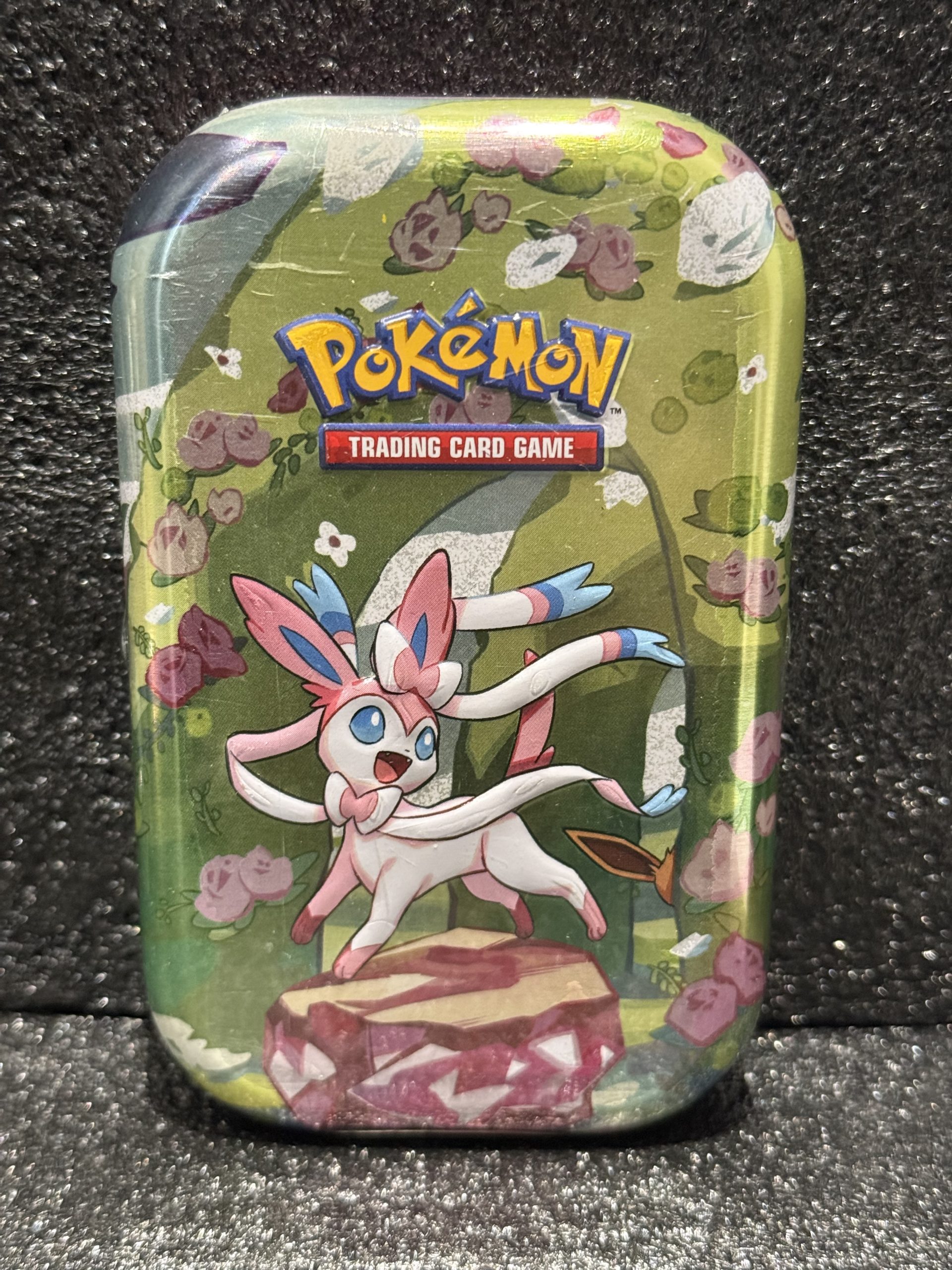 Pokemon – MINI TIN ÉVOLUTIONS PRISMATIQUE NYMPHALI (FR)