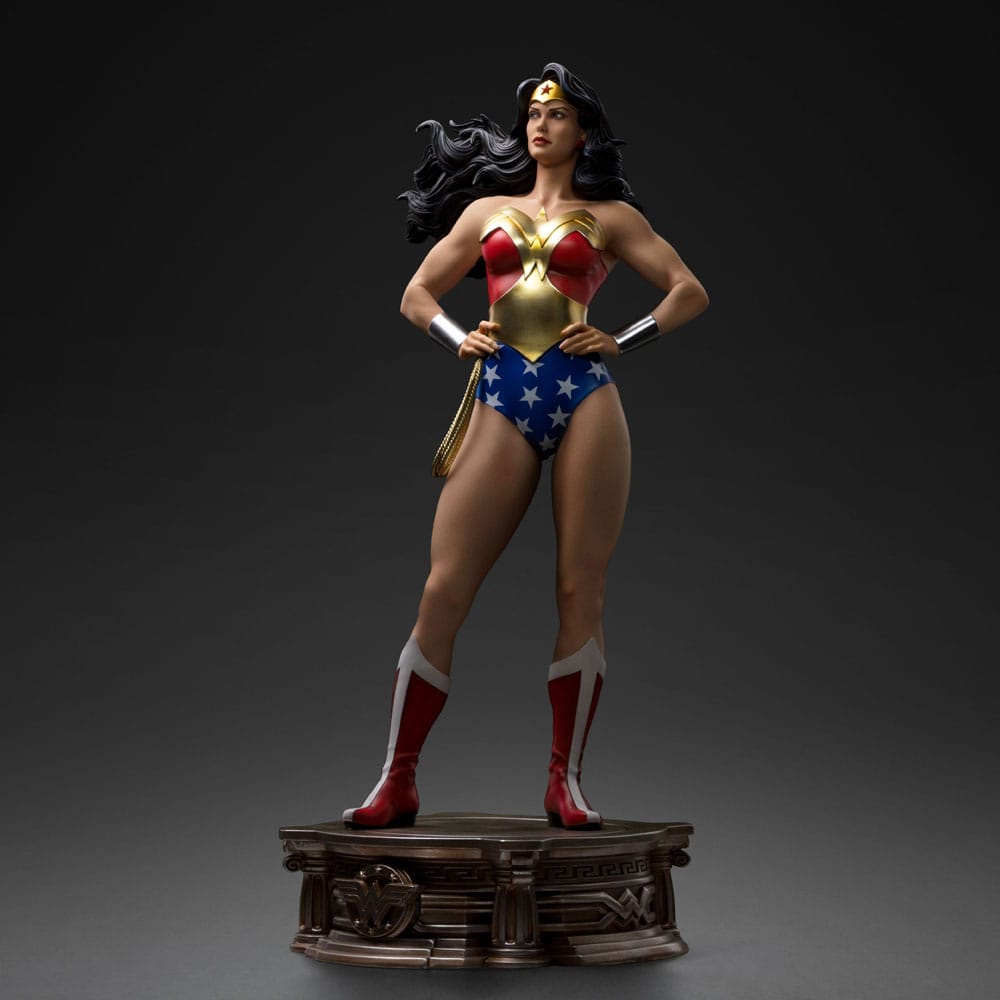 DC Comics statuette Legacy Replica 1/4 Wonder Woman – IRON STUDIOS