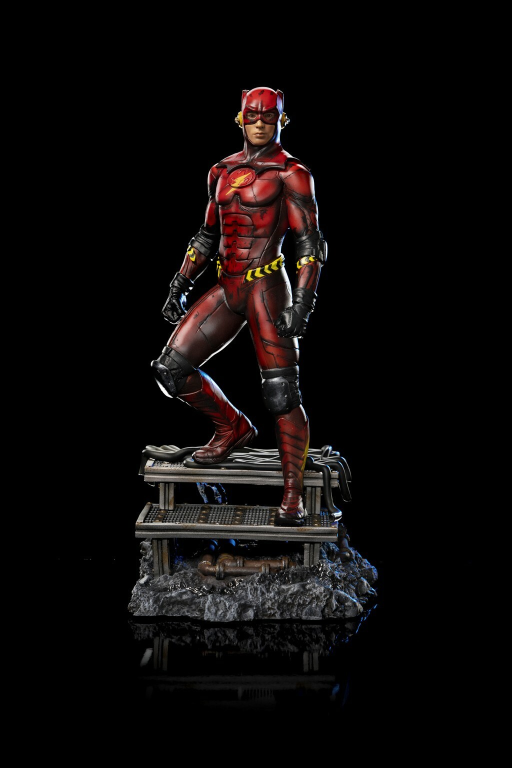 DC Comics: The Flash Movie – The Flash Alternate Version 1:10 Scale Statue – IRON STUDIOS
